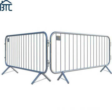 Hot Dipped Galvanized Fixed Leg 2.3m Crowd Control Pedestrian Barrier.